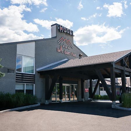 Hotel Baie Saint Paul ภายนอก รูปภาพ