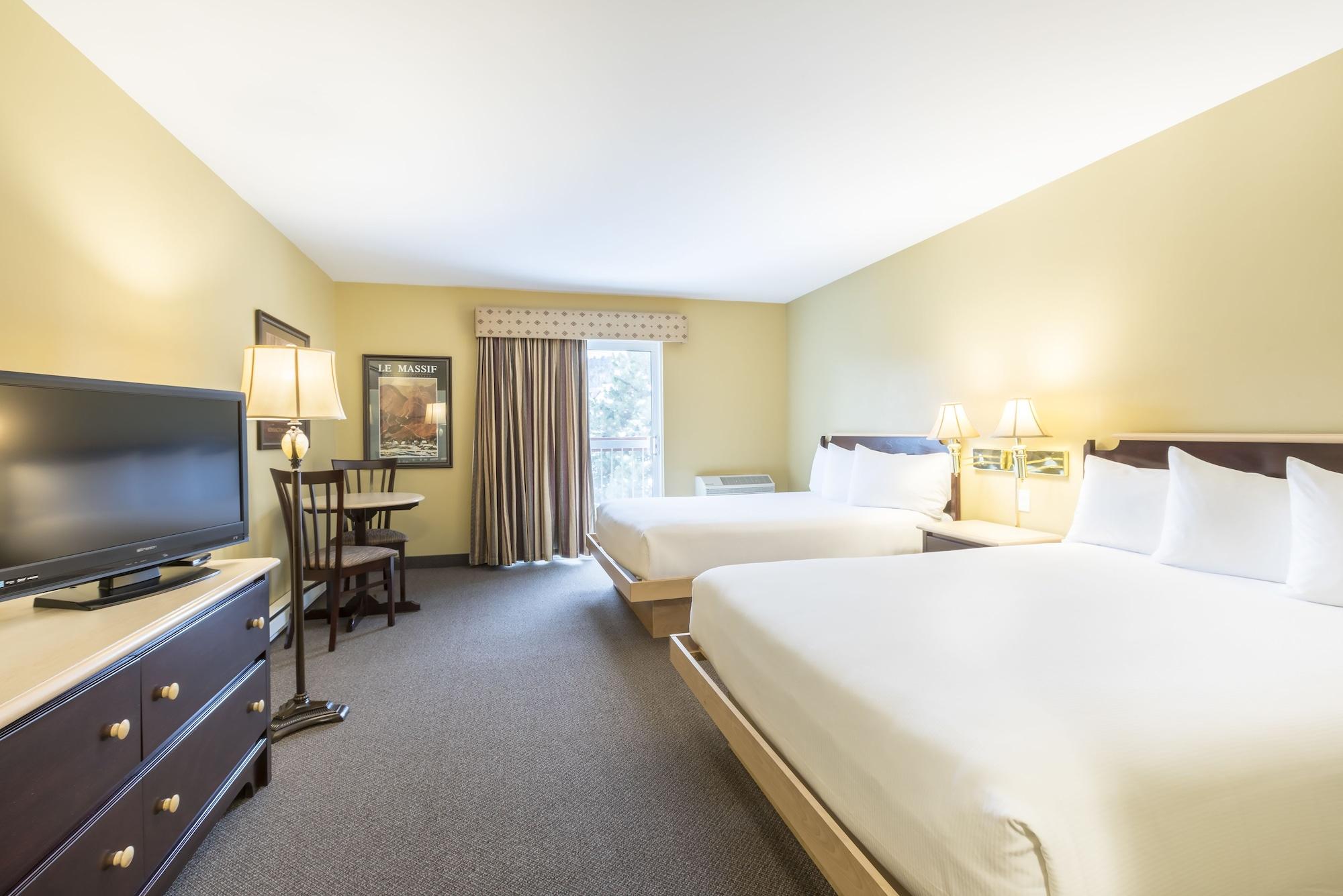 Hotel Baie Saint Paul ภายนอก รูปภาพ