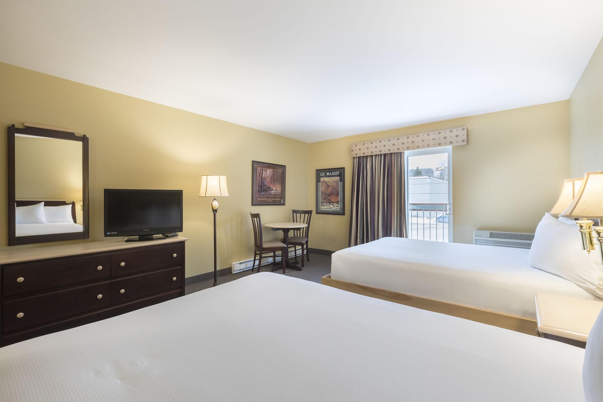 Hotel Baie Saint Paul ภายนอก รูปภาพ