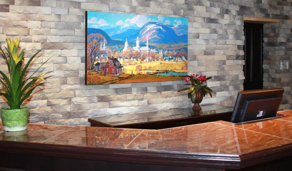 Hotel Baie Saint Paul ภายนอก รูปภาพ