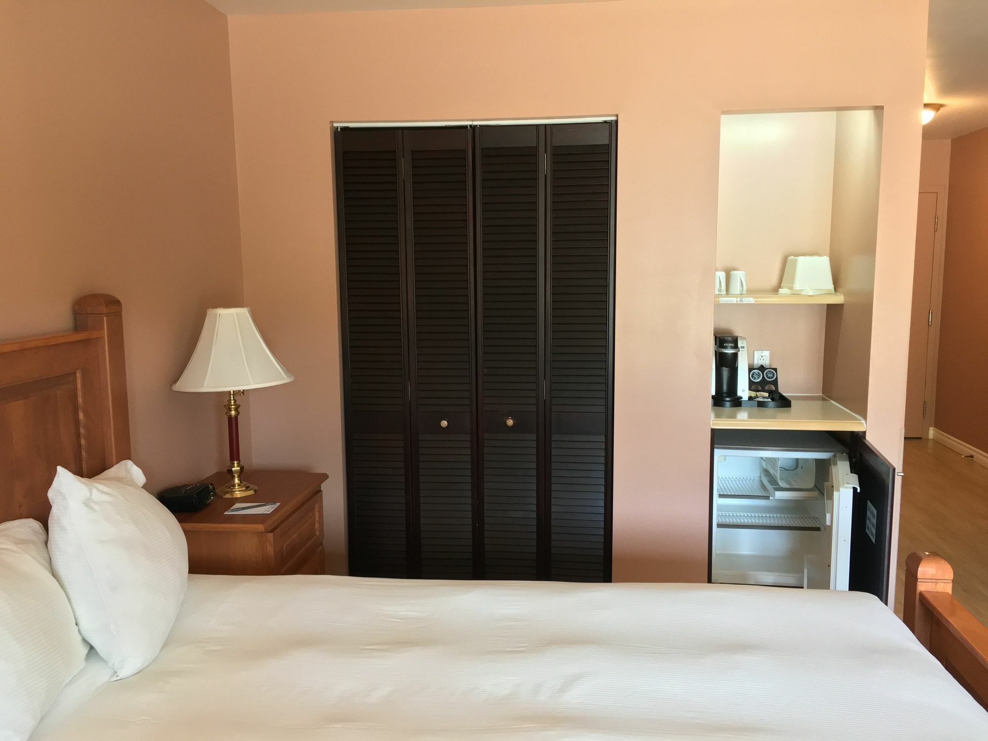Hotel Baie Saint Paul ภายนอก รูปภาพ